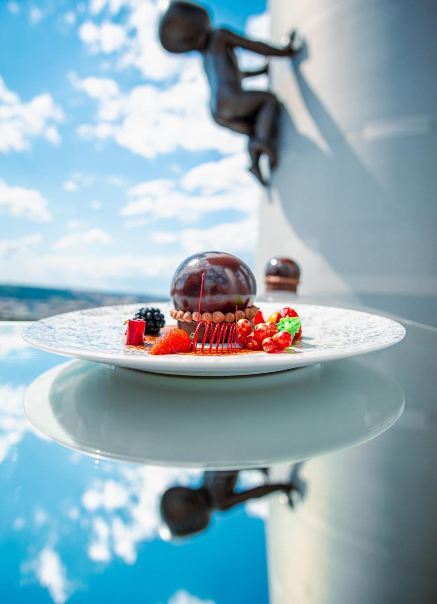 Sky Suite Hotel Prague Luaran gambar