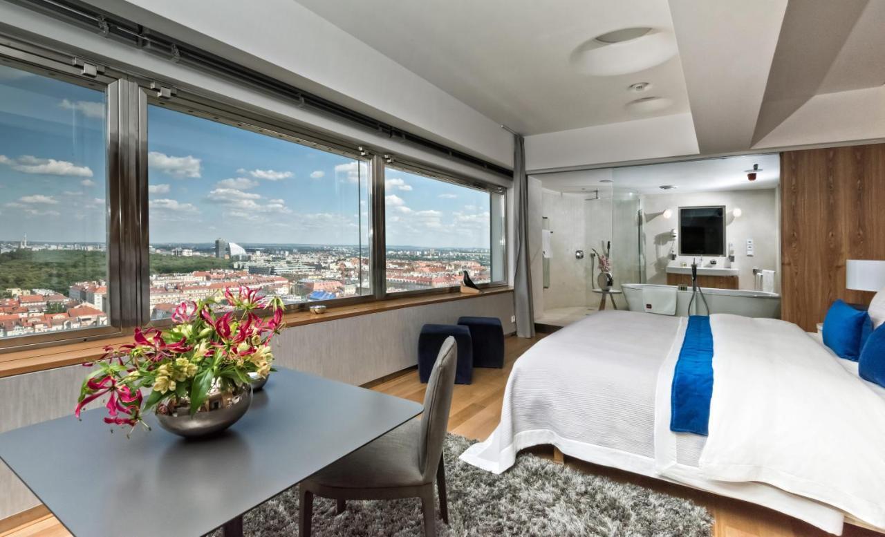 Sky Suite Hotel Prague Luaran gambar