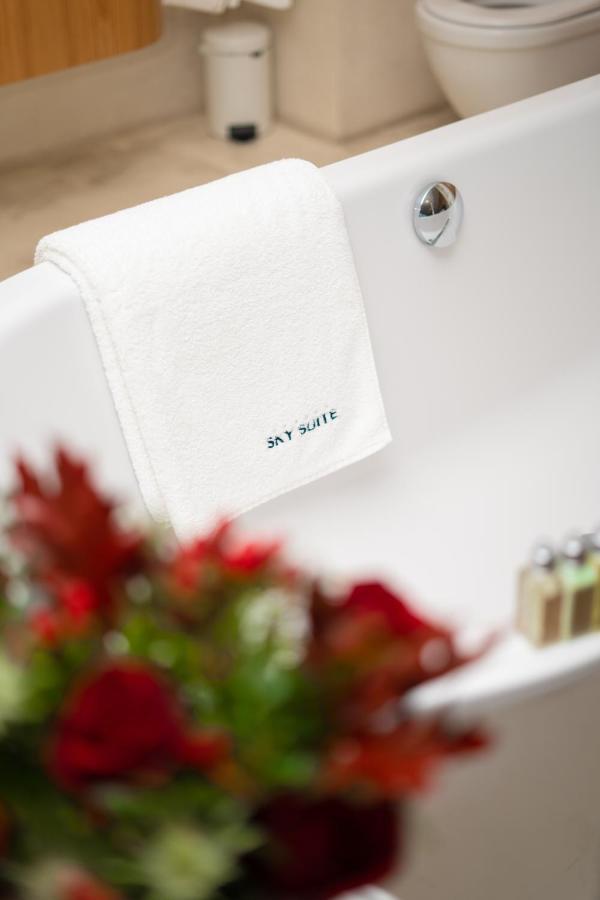 Sky Suite Hotel Prague Luaran gambar